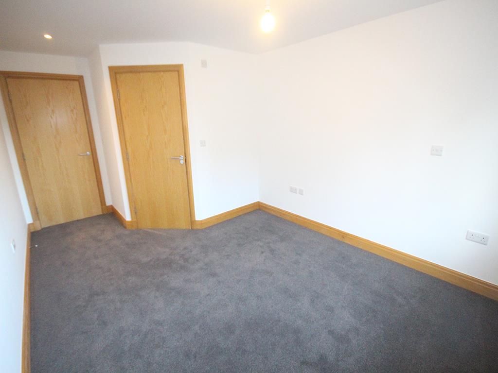 2 bedroom flat SSTC in Foulridge, Colne - IMG_0920.jpg